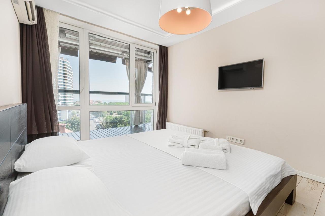 Apartment с террасой возле аркадии ! вид моря ! литературная улица, 12 Odesa